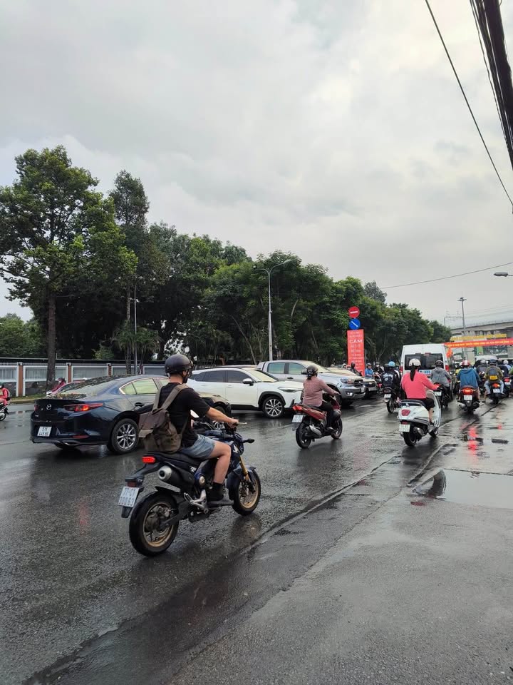 FrontHouse Mặt tiền Võ Văn Ngân Thủ Đức 240m² giá 36.5 tỷ - Đầu tư sinh lời ngay!