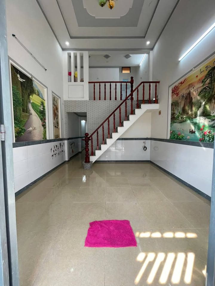 Nhà phố chính chủ Dĩ An 54m² giá 890 triệu - Sổ chung, gần KCN Bảy Mẫu!