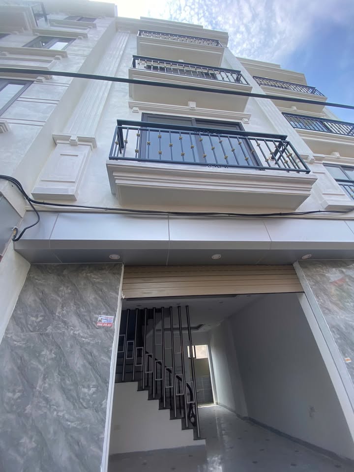 Nhà bán tại Song Phương, Hoài Đức 52m² giá 4.6 tỷ - Chính chủ, thuận tiện đi lại!