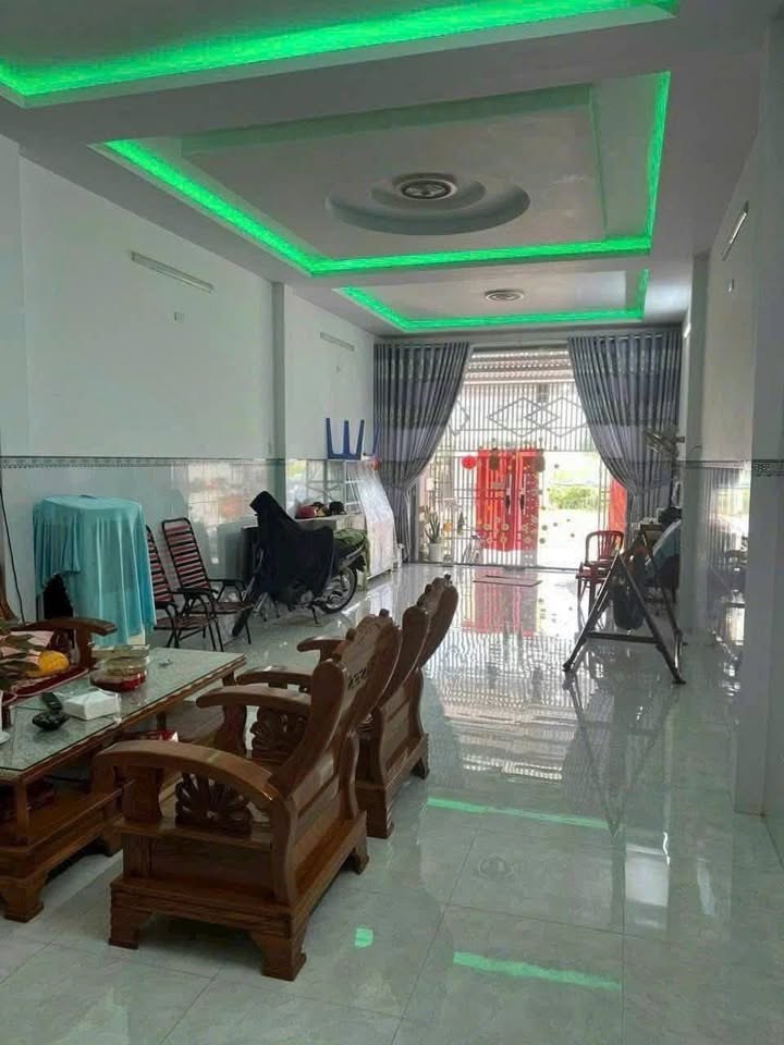 Nhà mới 1 trệt 1 lầu tại đường Ninh Bình, Bạc Liêu, 135m² giá 4.7 tỷ - Chính chủ thương lượng