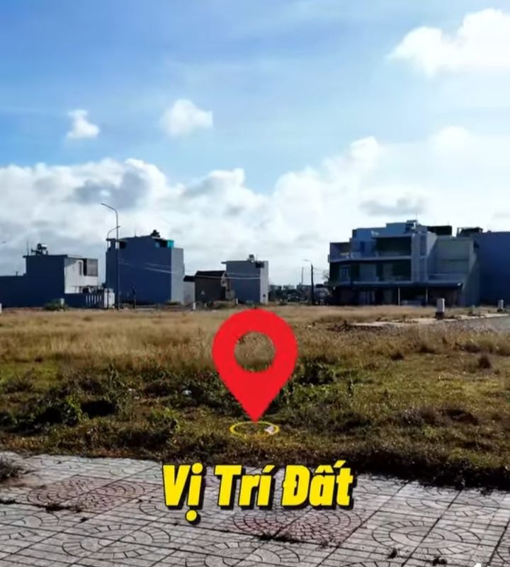 Đất biệt thự mặt đường Phan Chu Trinh 350m² giá 5.65 tỷ - Vị trí đắc địa gần sân bay Tuy Hòa!