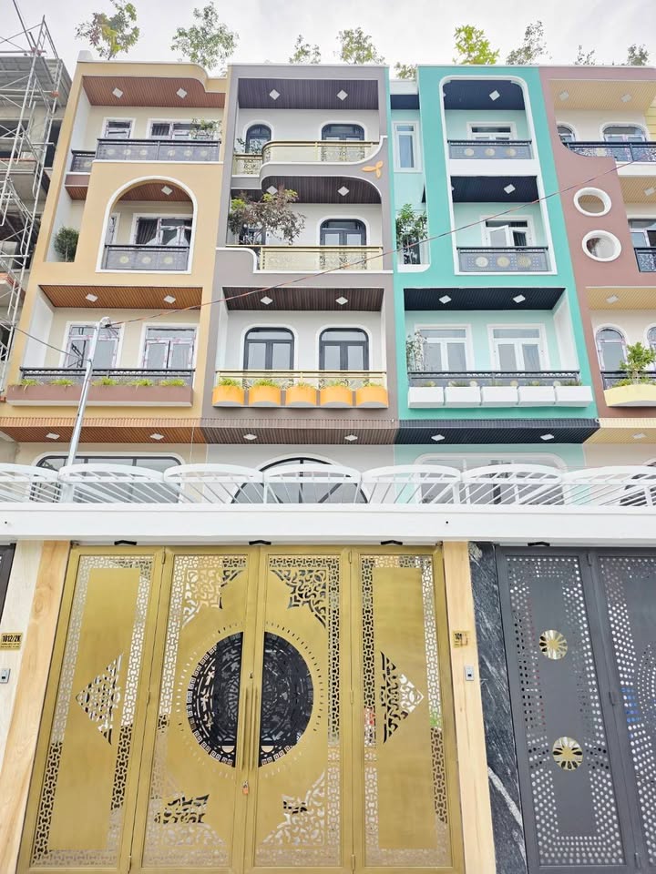 Nhà phố Hương Lộ 2, Bình Tân 76m² giá 7.6 tỷ - Full nội thất, thang máy sẵn sàng vào ở!