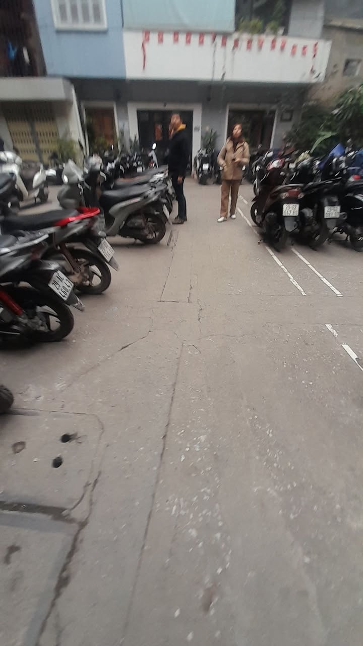 Căn hộ Tập thể Đại Học Kinh Tế Quốc Dân 60m² giá thỏa thuận - Sổ đỏ chính chủ