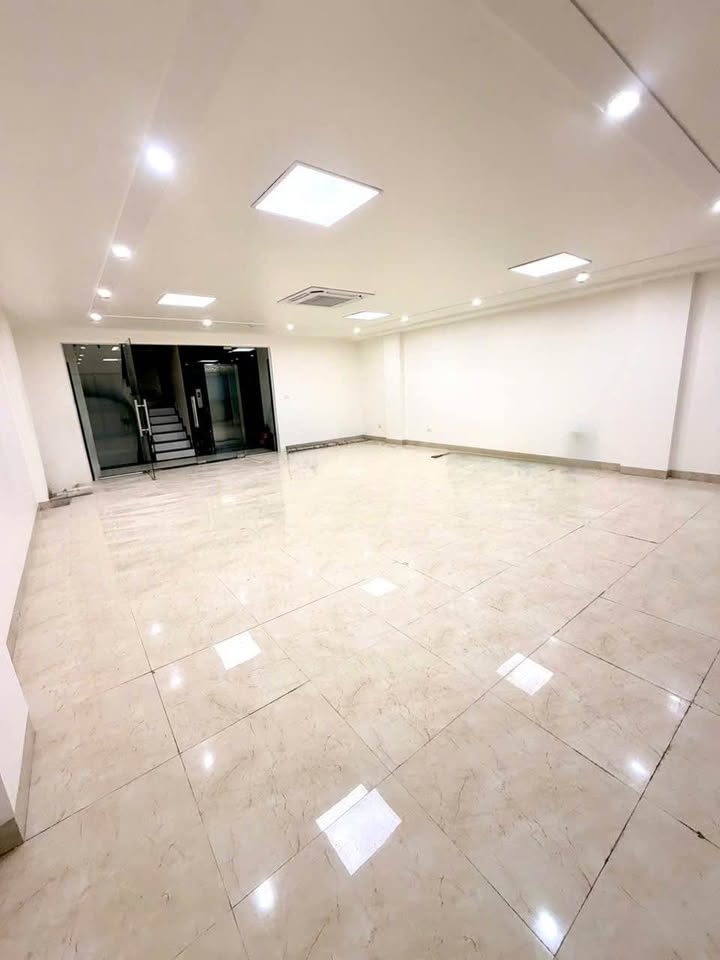 Cho thuê văn phòng 100m² tại Lê Đức Thọ - Mỹ Đình - Không gian làm việc chuyên nghiệp!