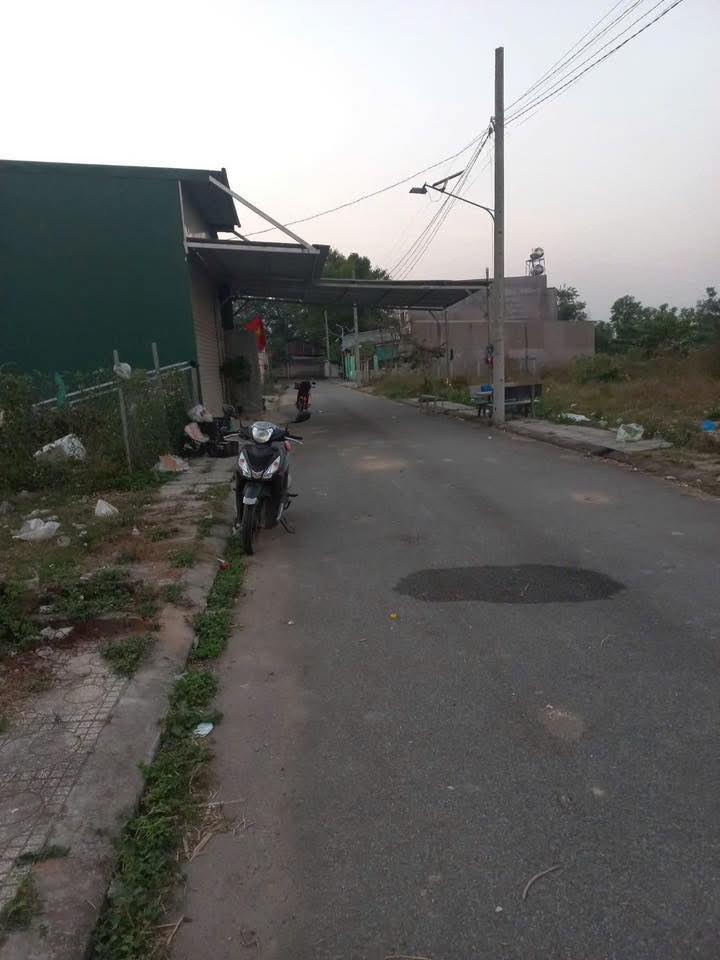 Đất nền sổ đỏ Phú Sơn, Tân Phú, 125m² giá chỉ 700 triệu - Cơ hội đầu tư tuyệt vời!