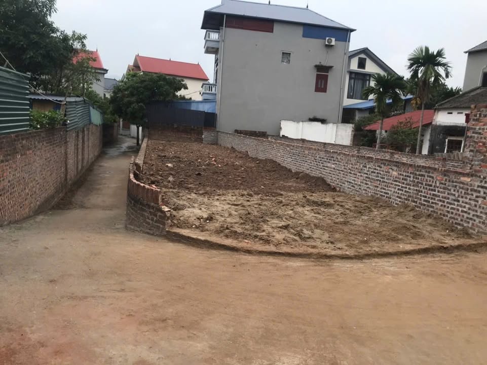 Đất nền lô góc Vân Hà 116m² giá 2.32 tỷ - Cơ hội đầu tư tuyệt vời!