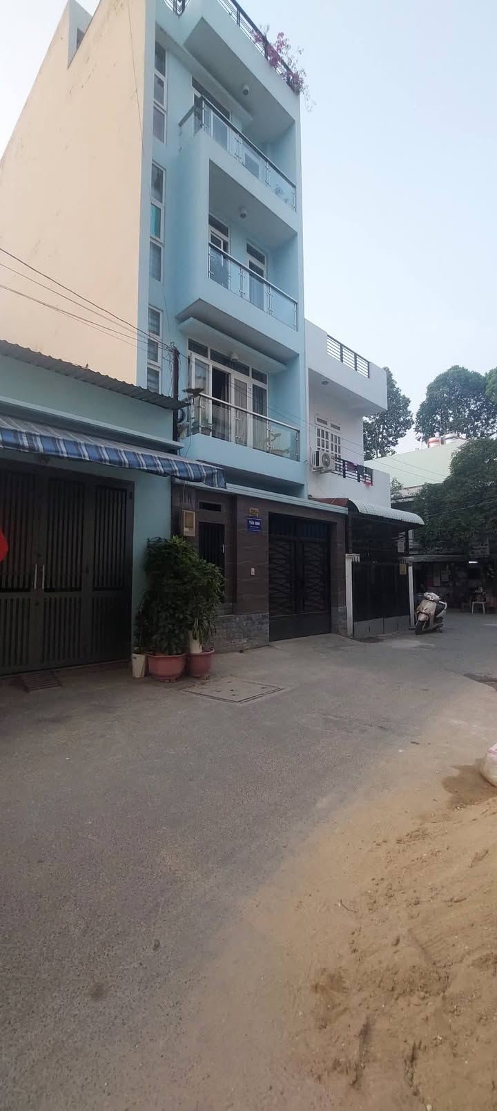 Nhà 3 tầng Hẻm 6m Phạm Văn Bạch, Quận 12 - Giá chỉ 7.5 tỷ, Sẵn sàng vào ở!