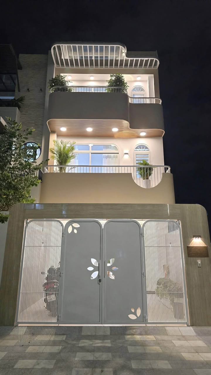 Nhà phố KĐT Mỹ Gia Gói 5, Nha Trang 100m² giá 9.4 tỷ - Thiết kế hiện đại, sẵn sàng vào ở!