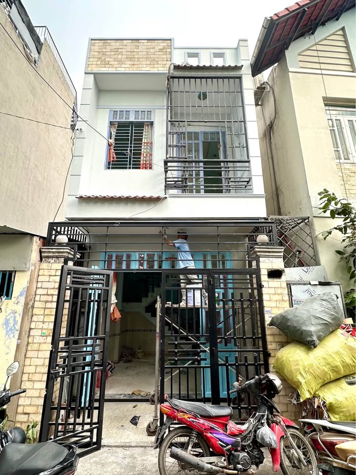Nhà đường số 21, Quận Bình Tân 48m² giá 4.8 tỷ - Đúc BTCT 2 tầng, hẻm thông rộng!