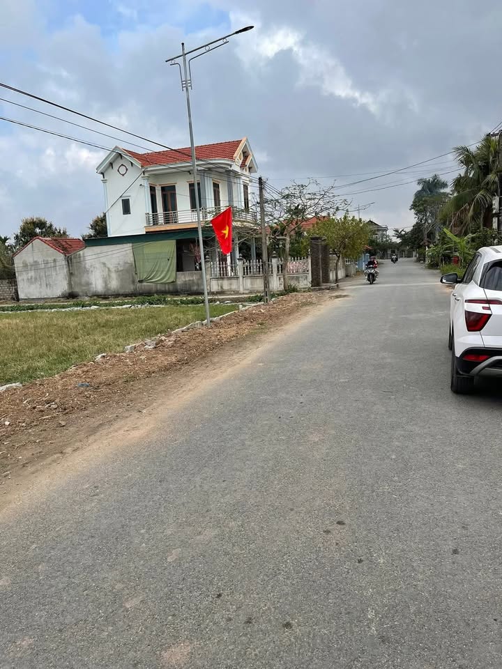 Đất nền xã Nga Tiến 100m² giá chỉ 800 triệu - Cơ hội đầu tư tuyệt vời!