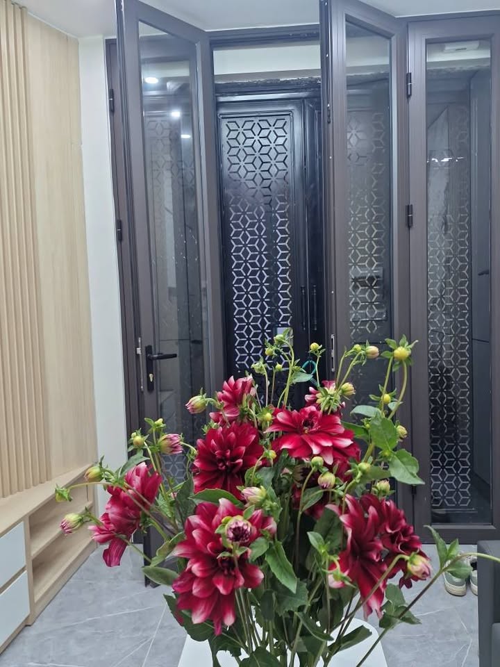 Nhà lô góc 4 tầng Ngô Sỹ Liên, 17m² giá 4 tỷ - Kinh doanh nhỏ lý tưởng!