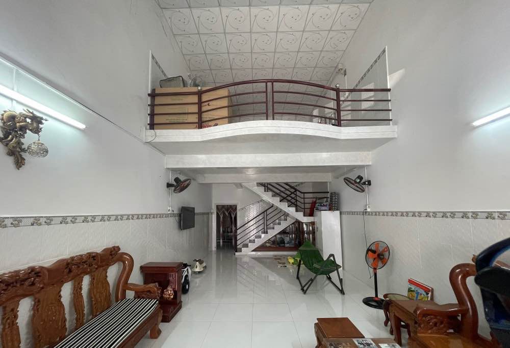 Nhà phố Rạch Giá, An Giang 90m² giá 2.5 tỷ - Sẵn sàng vào ở ngay!