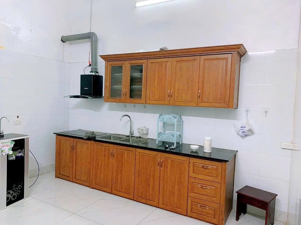 Nhà 1,5 tầng tại Tôn Thất Thuyết, Lào Cai 76m² giá 3.4 tỷ - Vị trí đắc địa gần chợ và trường học!