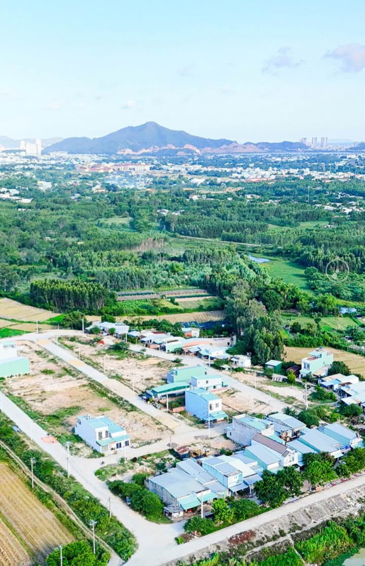 Nhà 1 trệt 1 lầu Phú Tài Jade 120m² giá 2 tỷ - Cần bán gấp trước Tết!