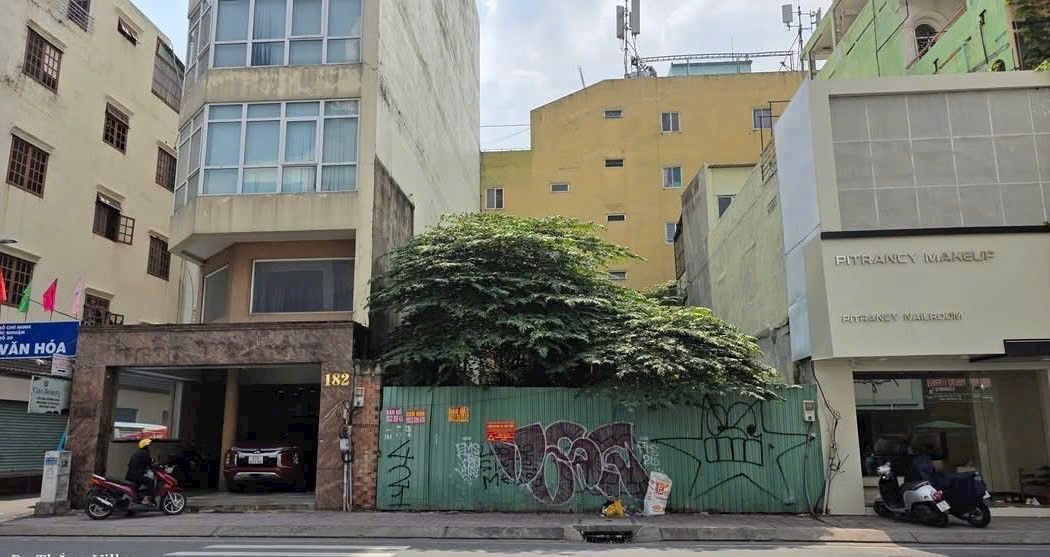 Đất mặt tiền Hồ Văn Huê, Phú Nhuận 247m² giá 68 tỷ - Cơ hội đầu tư tuyệt vời!