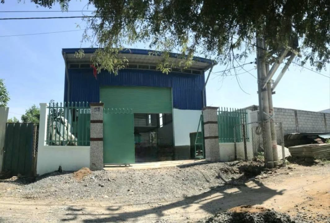 Kho xưởng cho thuê đường An Hạ, Bình Chánh 230m² - Xưởng mới, giá chỉ 15 triệu