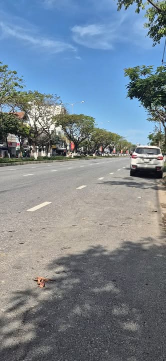 Đất nền mặt tiền đường Lê Văn Hiến, Đà Nẵng 7m² giá 8.2 tỷ - Cơ hội đầu tư hấp dẫn!