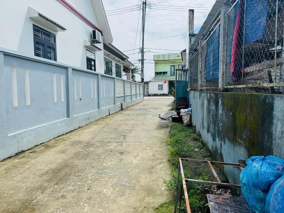 Đất nền Thôn Nam Thành, Hòa Tiến 205m² giá 1.6 tỷ - Thế đất tài lộc, ô tô thông