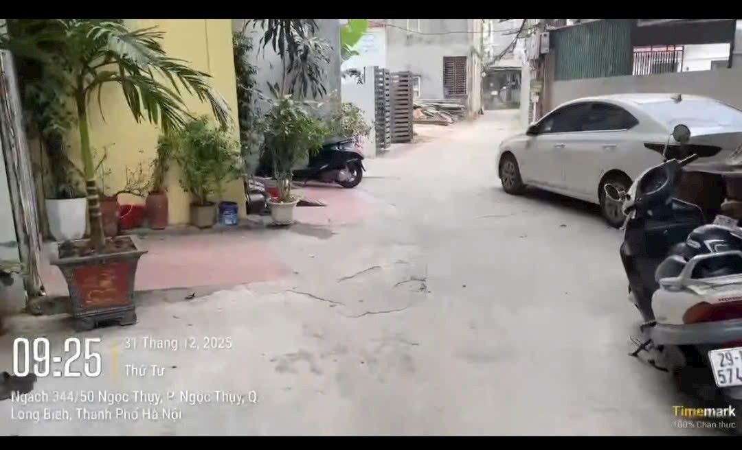 Đất nền Ngọc Thụy Long Biên 80m² giá 17.6 tỷ - Hướng Đông Nam, tiện ích đầy đủ!