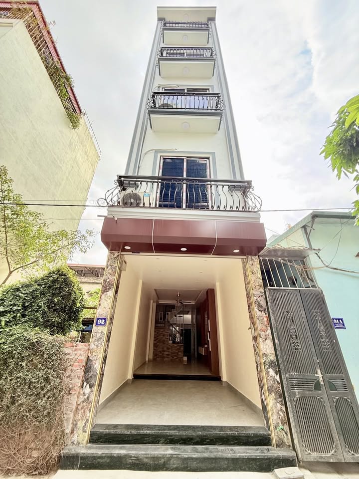 Nhà phố Vĩnh Quỳnh 50m² giá 9 tỷ - Ô tô vào nhà, sẵn sàng ở ngay!