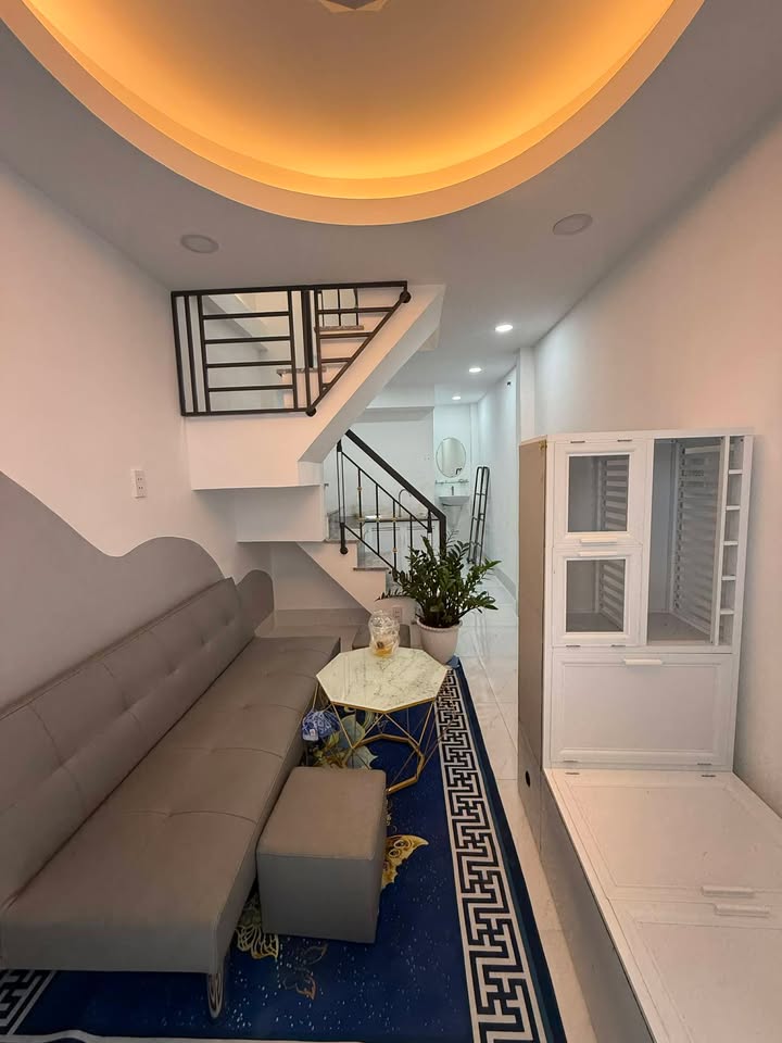 Nhà phố Bình Tân 3 tầng - 2 tỷ - Sẵn sàng vào ở ngay!