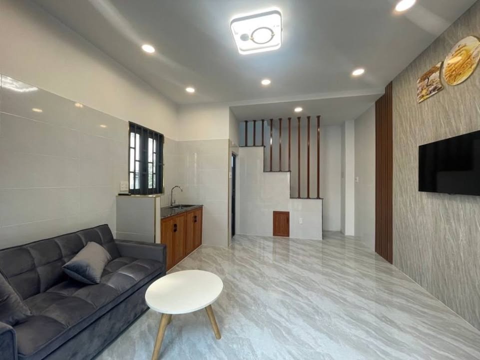 Nhà mới Lê Văn Quới 44m² giá 2 tỷ - Gần mặt tiền, sẵn sàng kinh doanh!