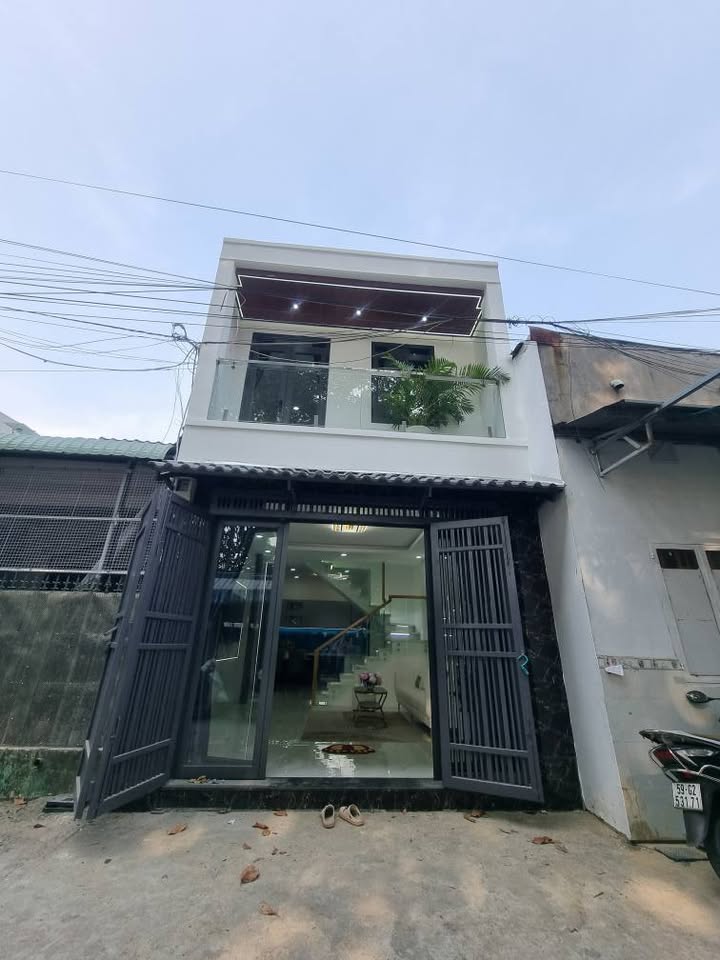 Nhà phố Trung Mỹ Tây, Quận 12, 40m² giá 4.25 tỷ - Sổ hồng riêng, vị trí đẹp!