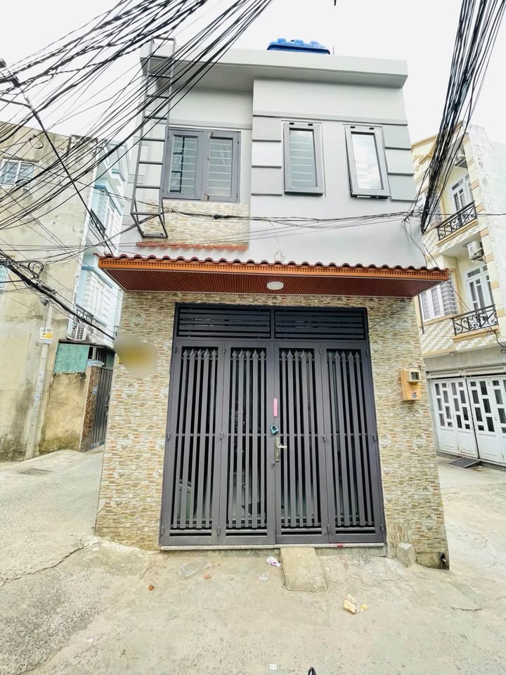 Nhà phố Hiệp Thành Quận 12 32m² giá 2,xx tỷ - Nhà mới đẹp, vào ở ngay!