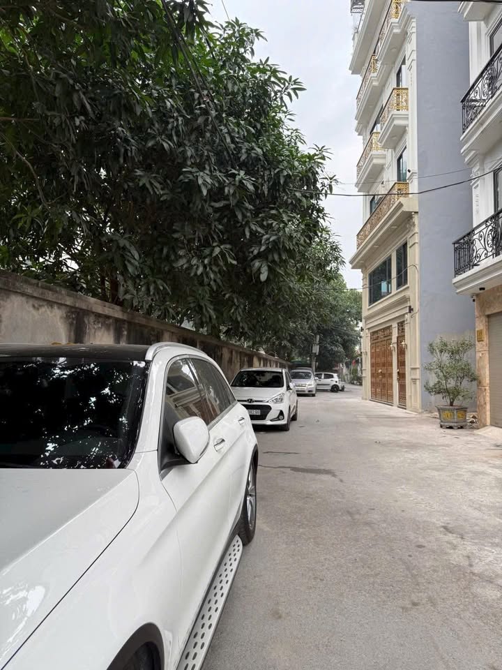 Đất Phúc Lợi, Long Biên 47m² giá 9 tỷ - Ô tô tránh, view hồ bơi chung cư