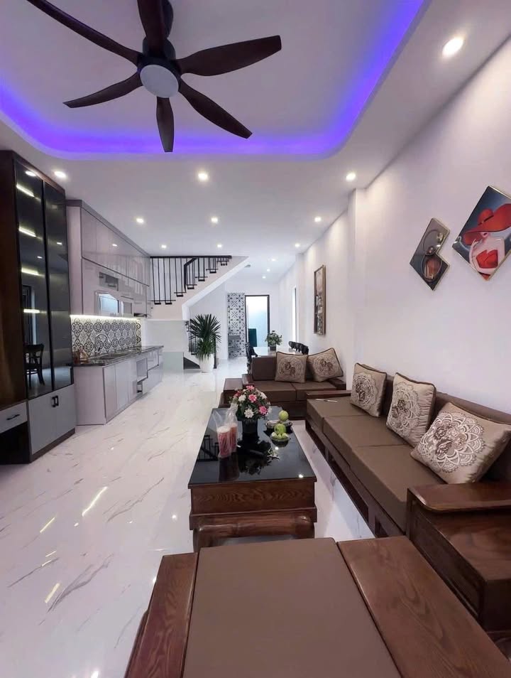 Nhà 2 tầng tại Lê Hồng Phong, 48m² giá 2.5 tỷ - Sẵn sàng vào ở ngay!