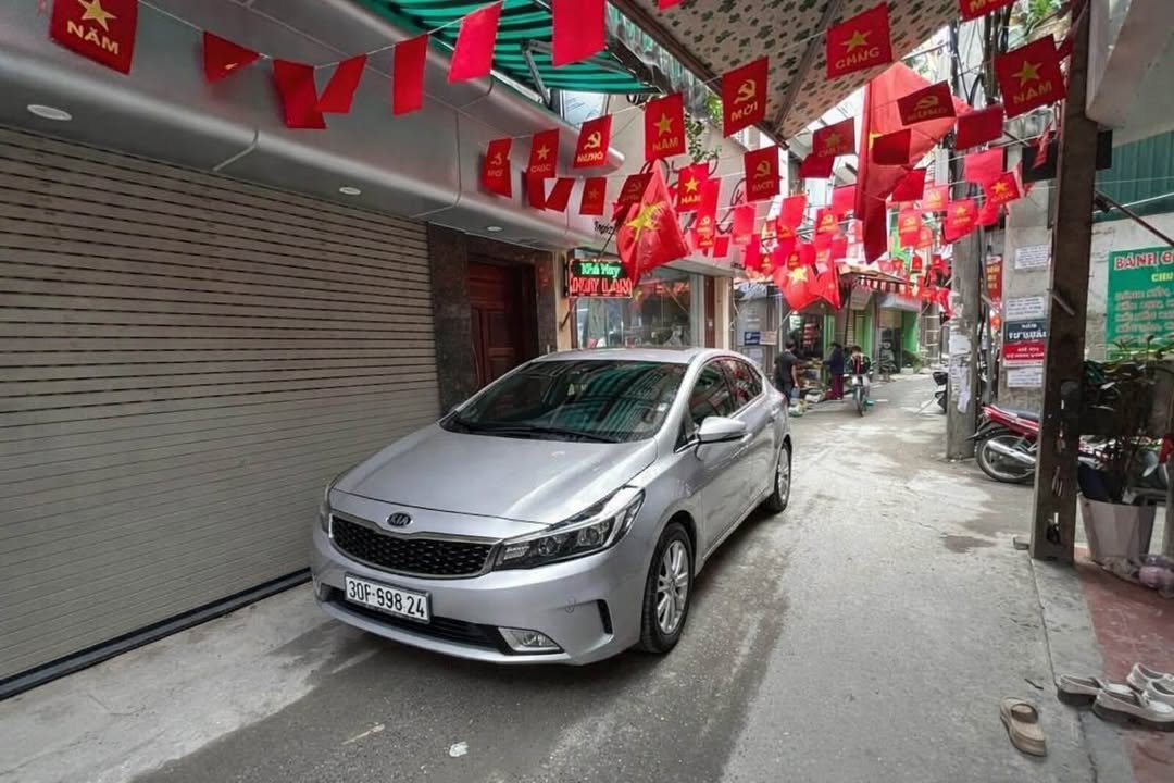 Nhà mặt phố Mễ Trì 35m² giá 13.5 tỷ - Kinh doanh đỉnh cao!