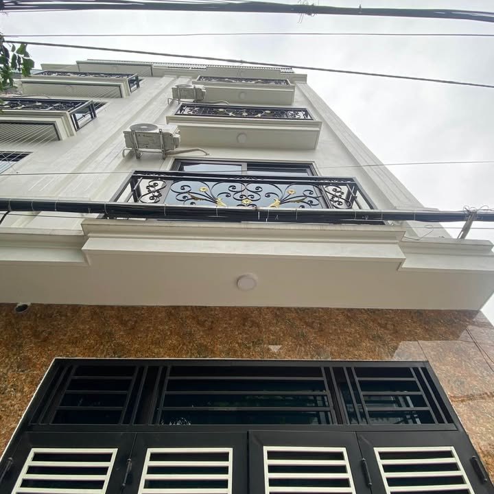 Nhà 4 tầng Giang Chính Hà Đông 40m² giá 3 tỷ - Thiết kế hiện đại, đầy đủ công năng!