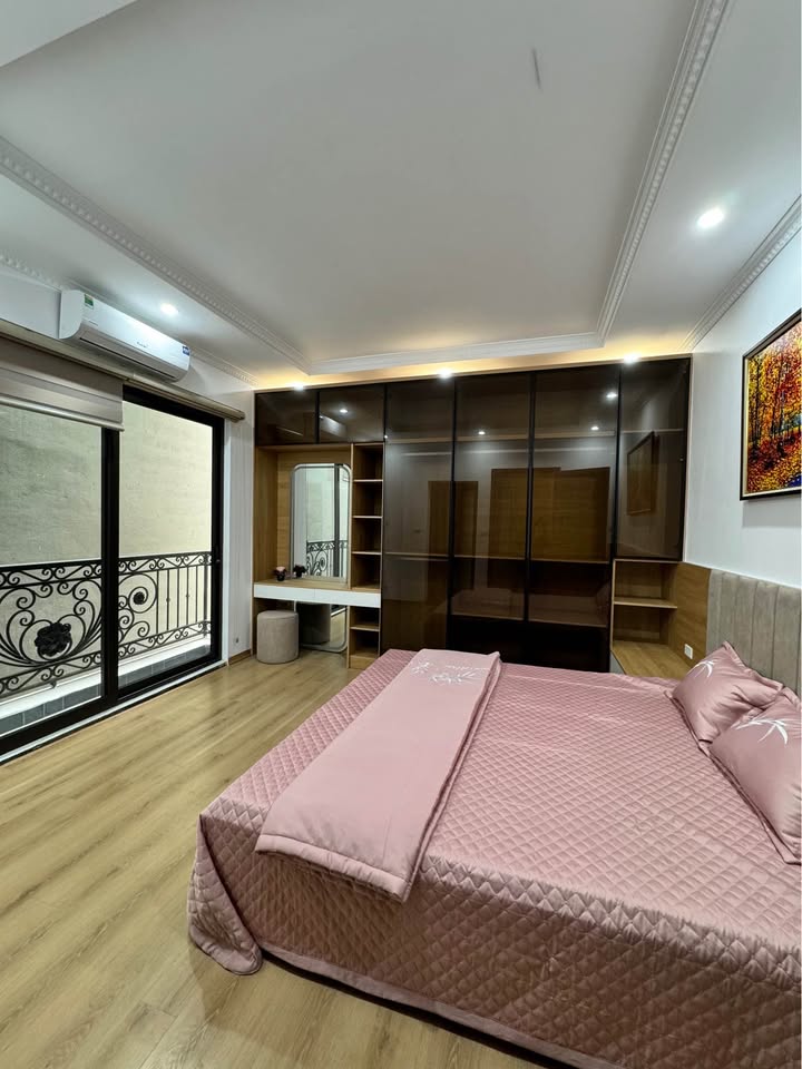 Nhà phố Kim Ngưu 40m² giá 10 tỷ - Thang máy nhập khẩu, sẵn sàng vào ở!