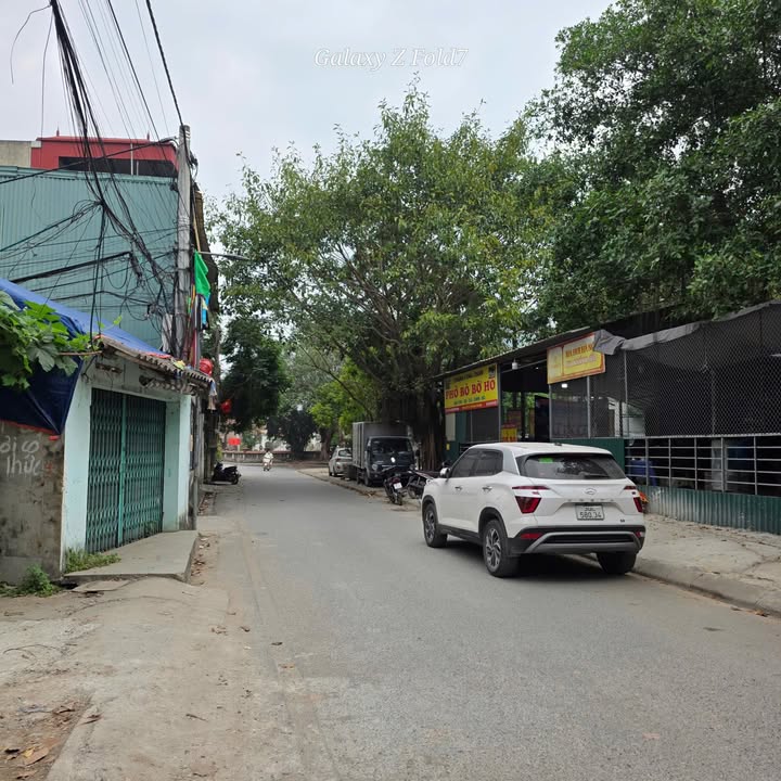 Đất Thạch Bàn 136m² giá 18.36 tỷ - Cơ hội đầu tư hấp dẫn!