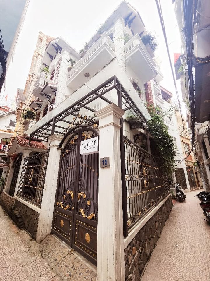 Nhà phố Lê Trọng Tấn, Quận Thanh Xuân 74m² giá 10.8 tỷ - Nhà lô góc, ô tô dừng đỗ gần nhà!