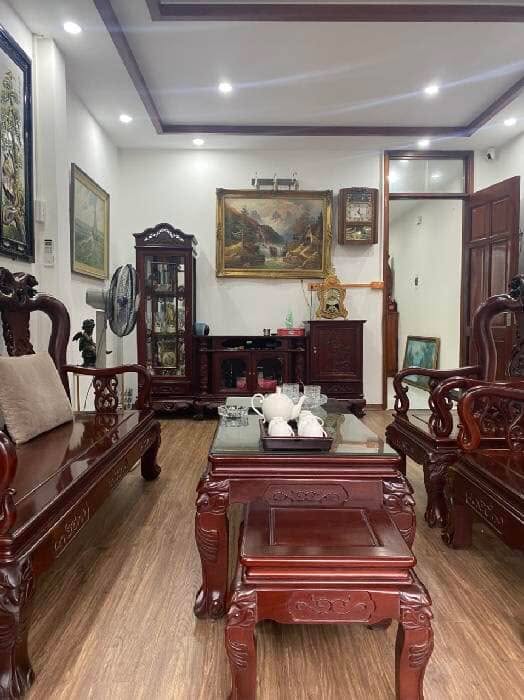 Nhà đẹp ngõ nông Phường Thịnh Quang 40m² giá 9 tỷ - Thích hợp cho kinh doanh!