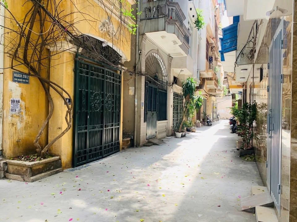 Nhà đẹp phố Lê Trọng Tấn, Cầu Giấy 50m² giá 14.5 tỷ - Ô tô vào tận nhà!