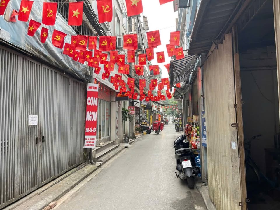 Đất nền tại Phố Chu Huy Mân, 56m² giá chỉ 7.5 tỷ - Cơ hội đầu tư hiếm có!