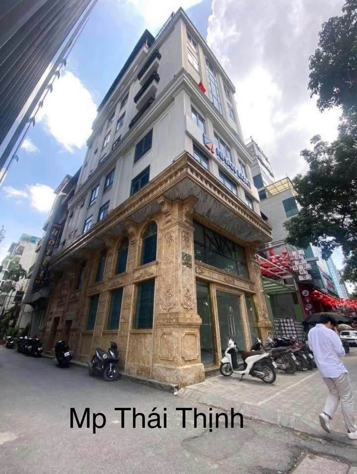 FrontHouse Đống Đa 90m² giá 41.5 tỷ - Lô góc siêu kinh doanh!
