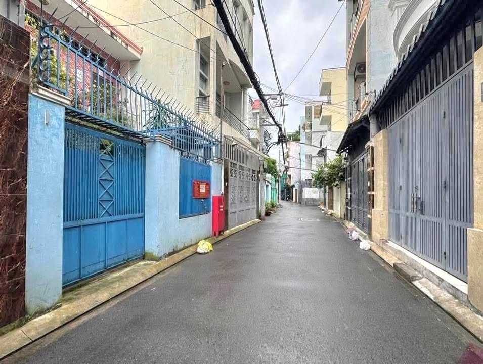 Nhà phố 125m² hẻm xe hơi Lê Đình Cẩn giá 6 tỷ - Thu nhập ổn định từ cho thuê!