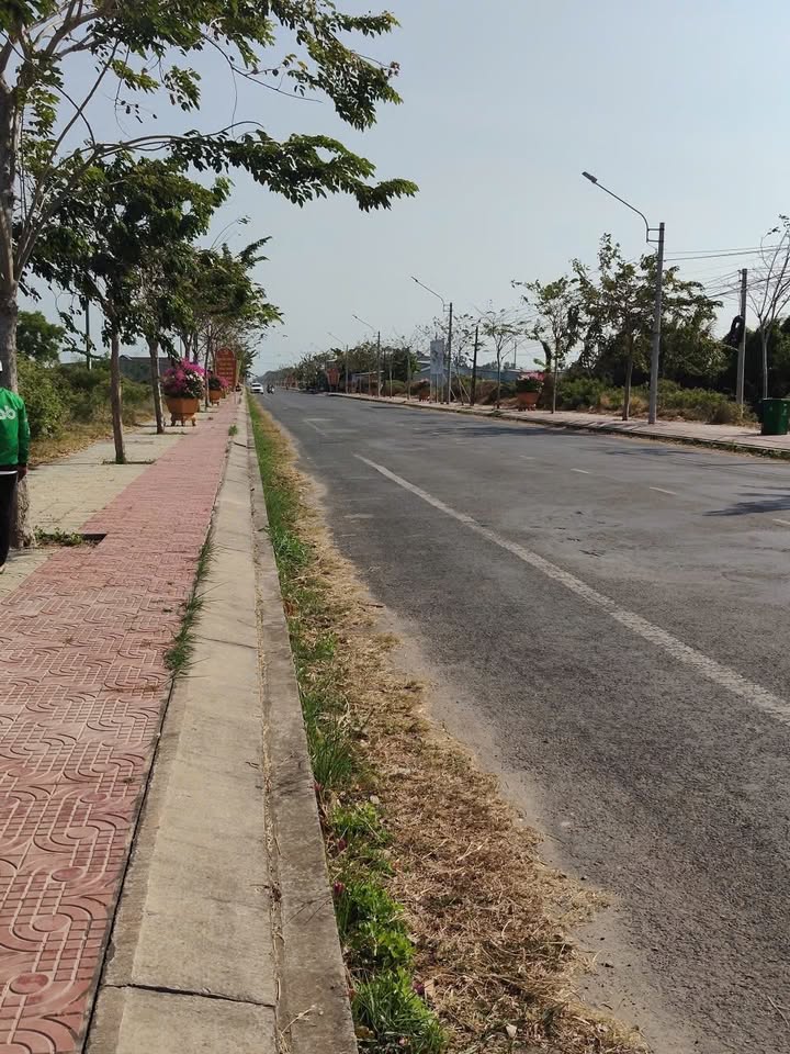 Đất nền mặt tiền đường số 2, huyện Long Hồ, 925m² giá 4.6 tỷ - Đầu tư sinh lời ngay!