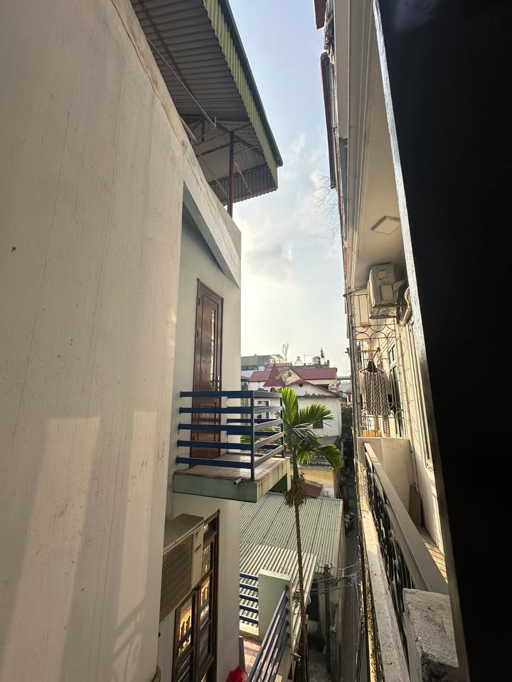 Phòng cho thuê 30m² tại 64 Phố Vĩnh Hưng, giá từ 2.8 triệu - Chính chủ, đầy đủ tiện nghi!