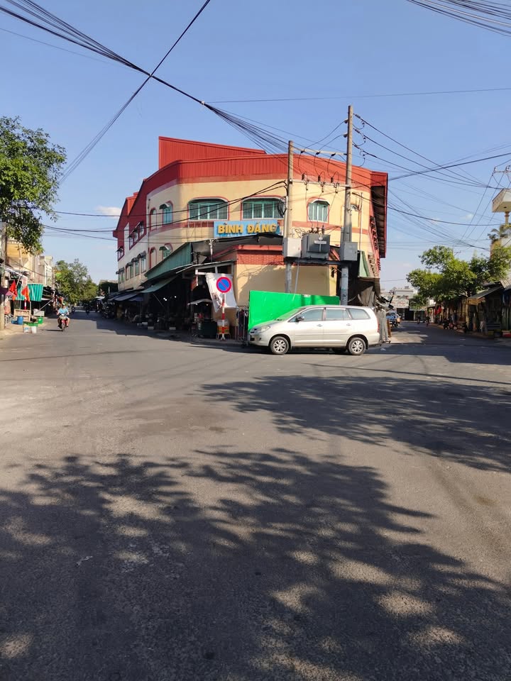 Nhà cấp 4 mặt tiền KDC Bình Đáng, 195m² giá chỉ 10 tỷ - Cơ hội đầu tư hấp dẫn!