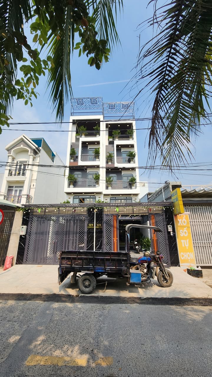 Nhà phố cao cấp mặt tiền Thạnh Lộc 40, Quận 12, 117m² - Kinh doanh thuận lợi!