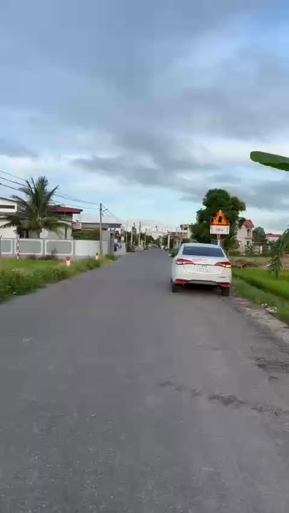 Đất mặt trục chính Thuần Hưng 100m² giá 900 triệu - Kinh doanh đỉnh cao!