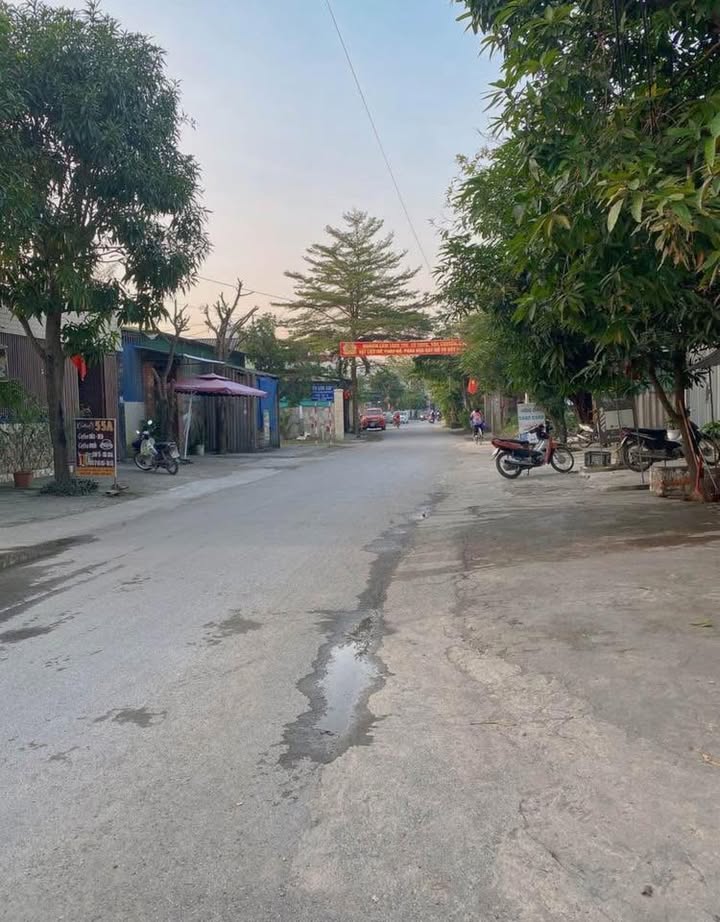 Nhà nguyên căn cho thuê 2 mặt tiền Phường Đông Vĩnh 2PN chỉ 4 triệu/tháng - Sạch sẽ, thoáng mát!