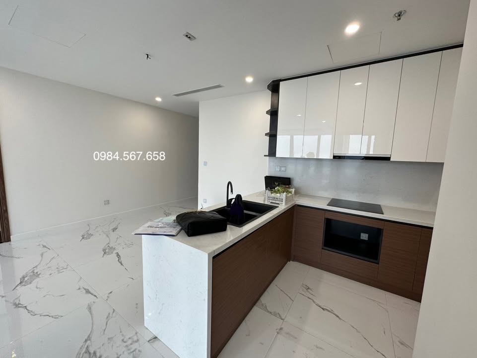 Căn hộ Sunshine City Bắc Từ Liêm 86m² giá 8 tỷ - View Sông Hồng tuyệt đẹp!