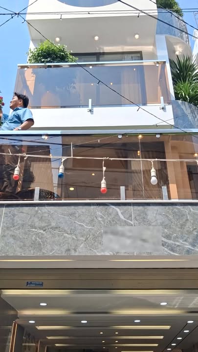 Bán nhà hẻm kinh doanh Phạm Văn Chiêu 74m² giá 14 tỷ - Thang máy và gara 7 chỗ