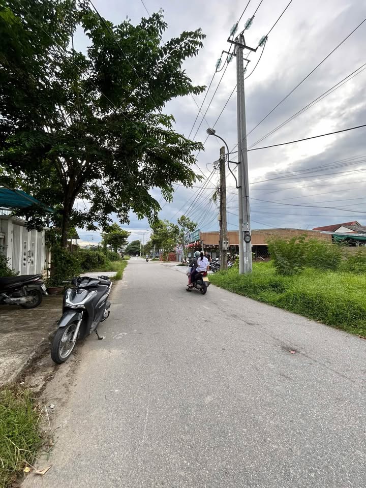 Đất nền Phường Kim Long, Quận Phú Xuân 108m² giá 2 tỷ - Địa thế vàng góc 2 mặt tiền!