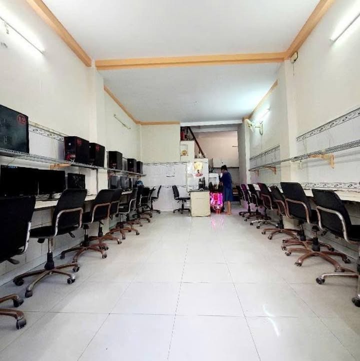 Nhà Phố Khu Tên Lửa, Bình Tân 51m² giá 4 tỷ - Phù hợp kinh doanh hoặc cho thuê!